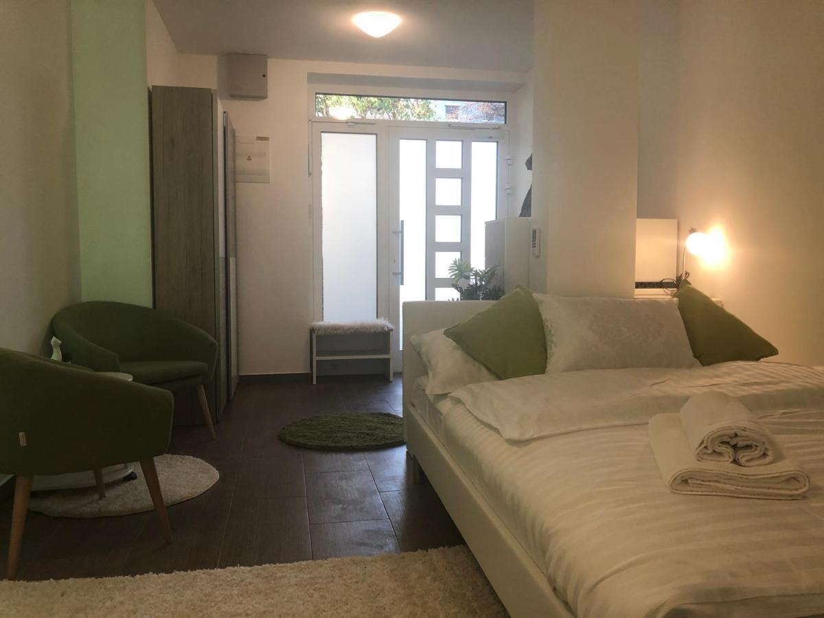 Luxury Central Studio Under The Castle Apartment Ljubljana Ngoại thất bức ảnh