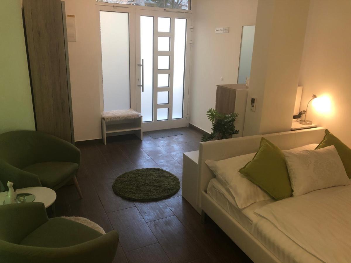 Luxury Central Studio Under The Castle Apartment Ljubljana Ngoại thất bức ảnh